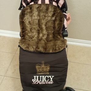 Juicy Couture Fuzzy Footmuff
